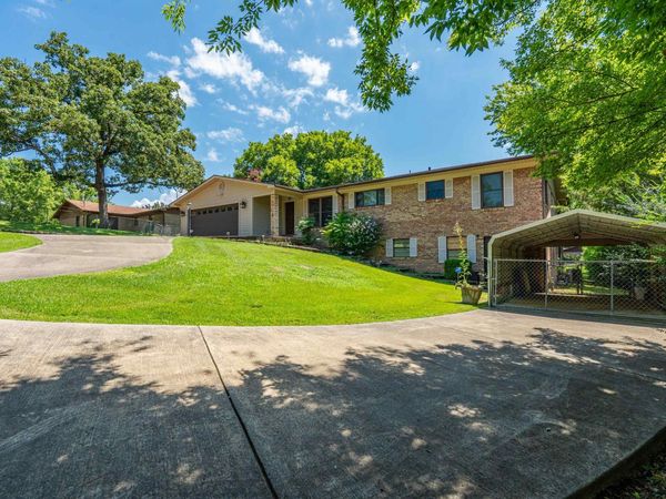 687 Terry Street, Hot Springs, AR 71913