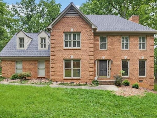 992 Lake Forest Court, Eden, NC 27288