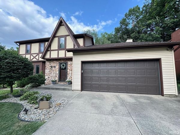 1834 Forest Edge Drive, Mishawaka, IN 46544