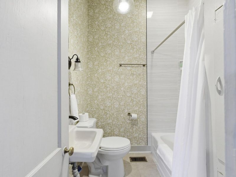83 Wilson Avenue , Columbus, OH 43205 Photo 8