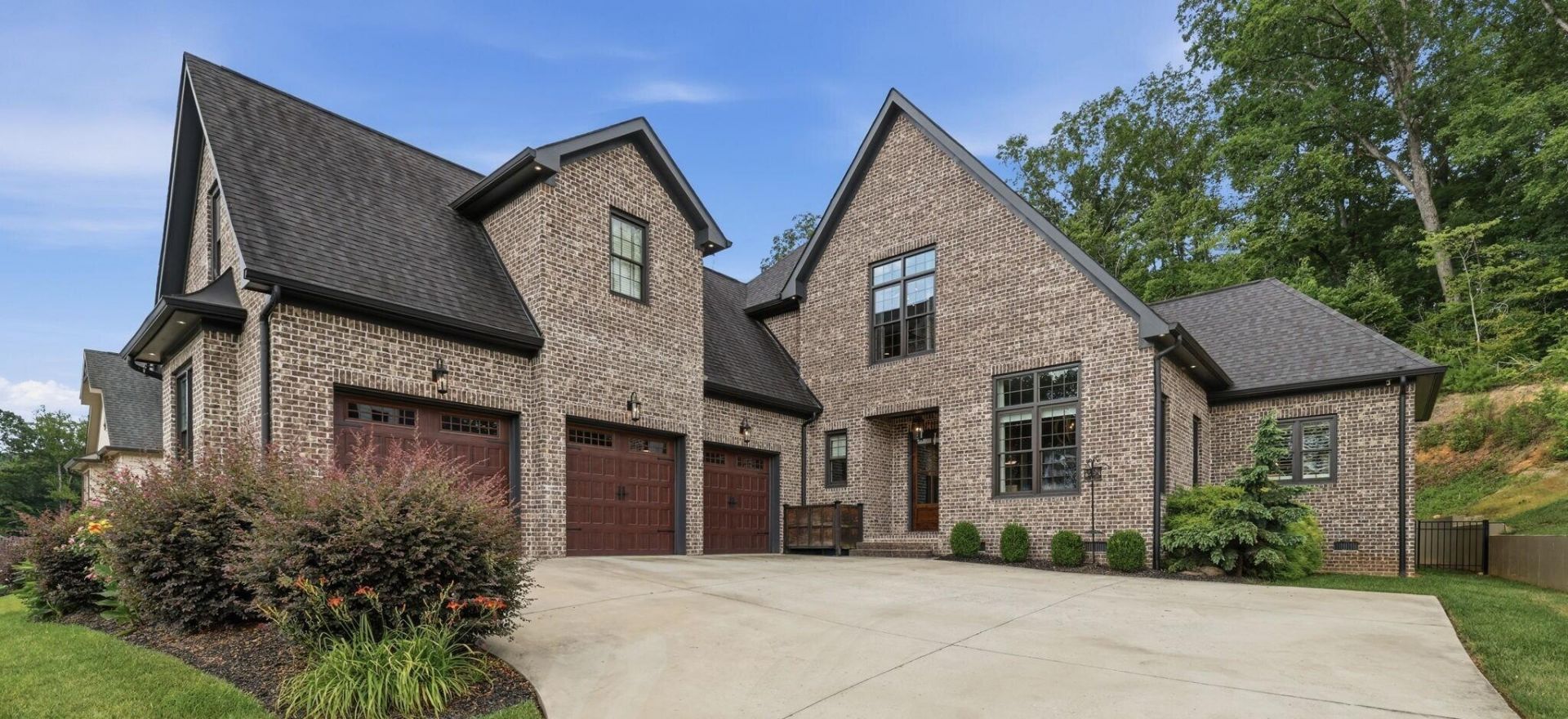 449 Canyon Springs Drive, Hixson, TN 37343 Main Photo