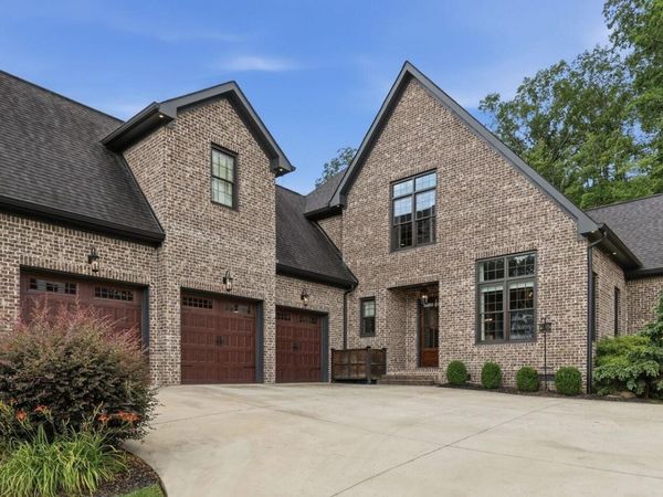 449 Canyon Springs Drive, Hixson, TN 37343
