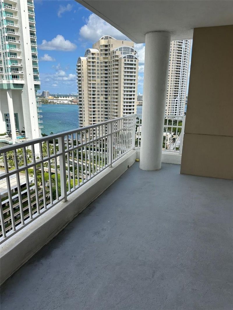 701 Brickell Key Blvd , Unit 1808, Miami, FL 33131 Photo