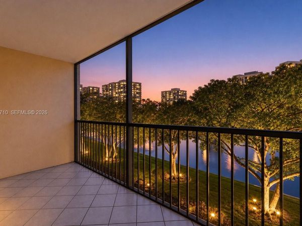 750 SW 138th Ave, Unit 304F, Pembroke Pines, FL 33027