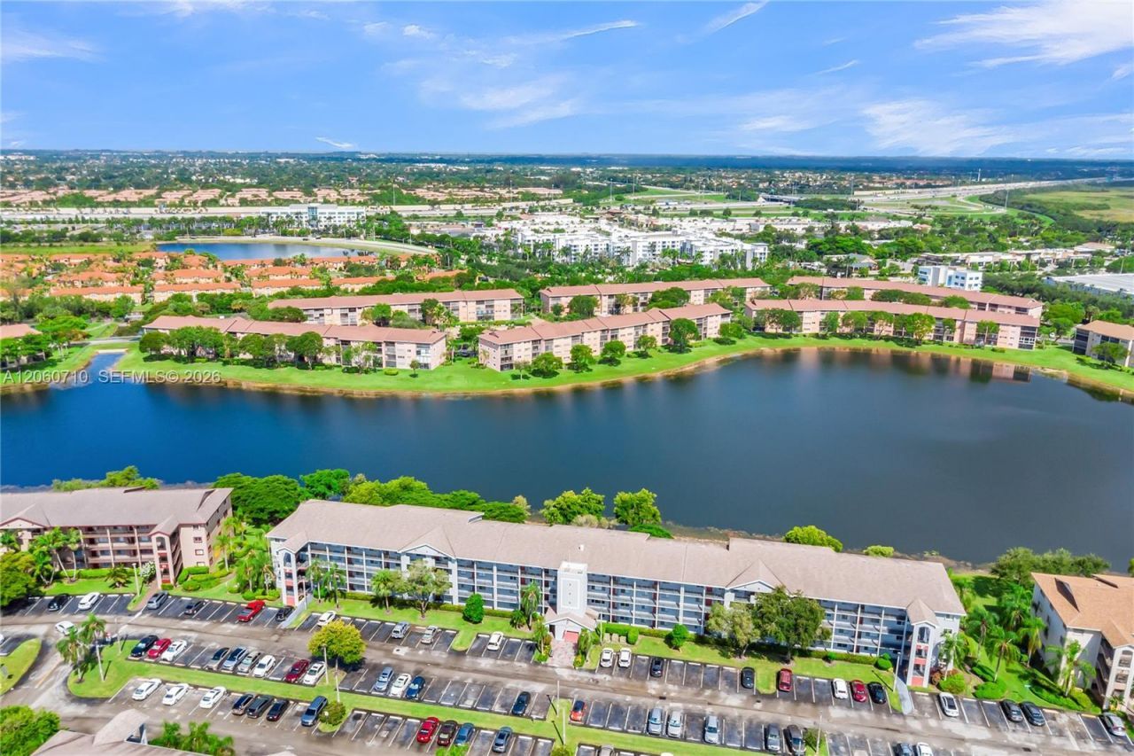 750 SW 138th Ave, Unit 304F, Pembroke Pines, FL 33027 Photo