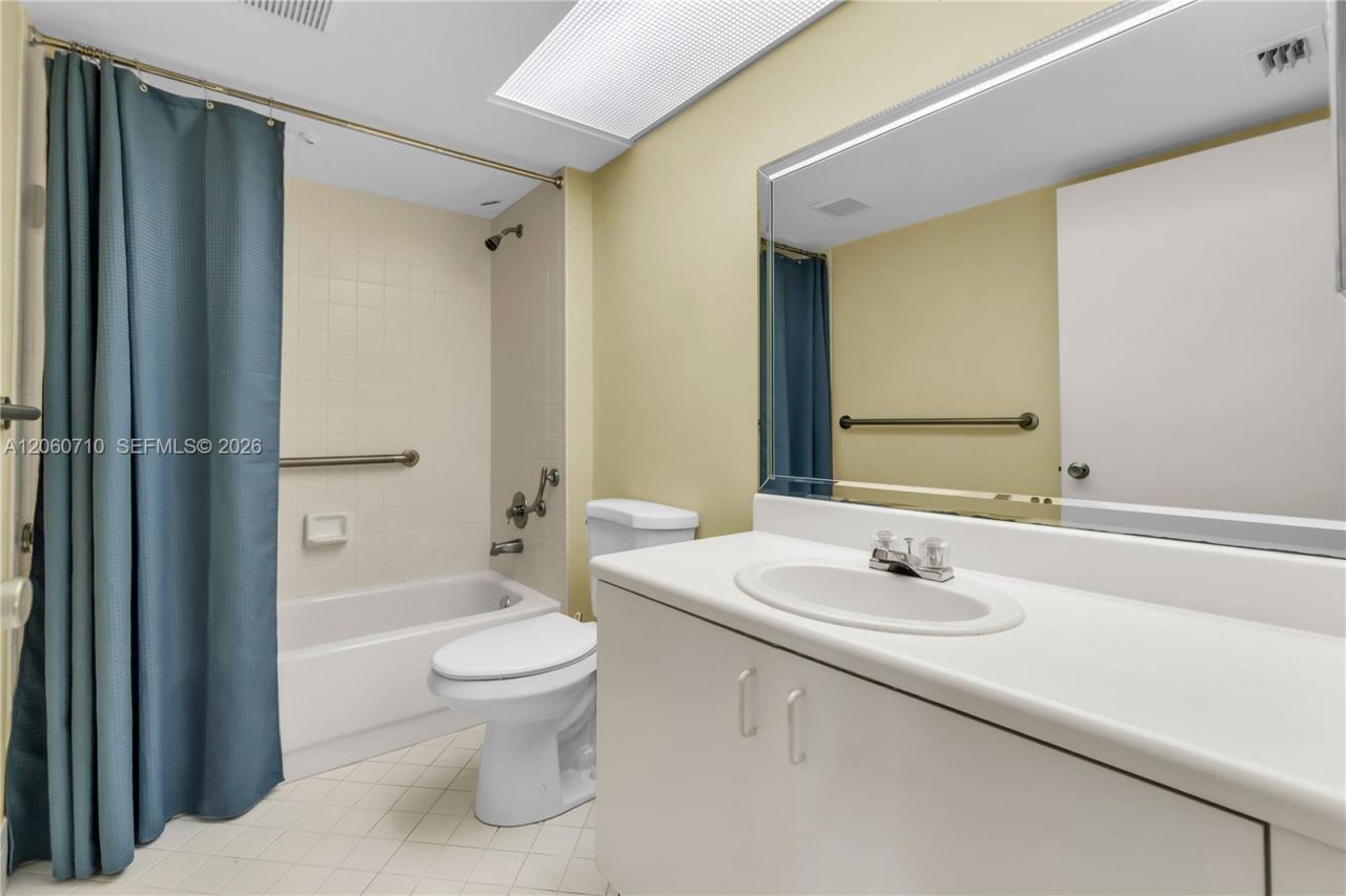 750 SW 138th Ave, Unit 304F, Pembroke Pines, FL 33027 Photo