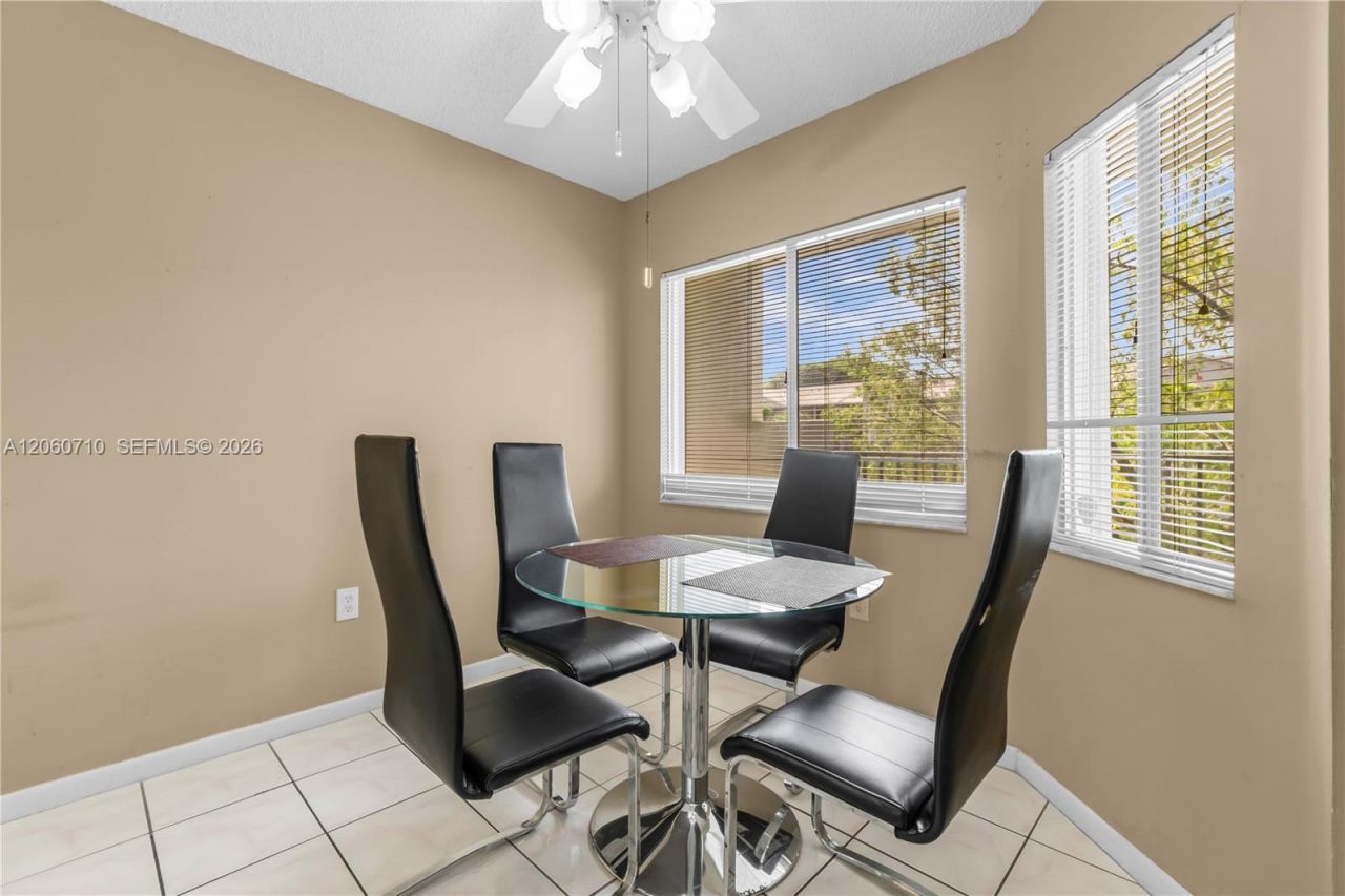 750 SW 138th Ave, Unit 304F, Pembroke Pines, FL 33027 Photo
