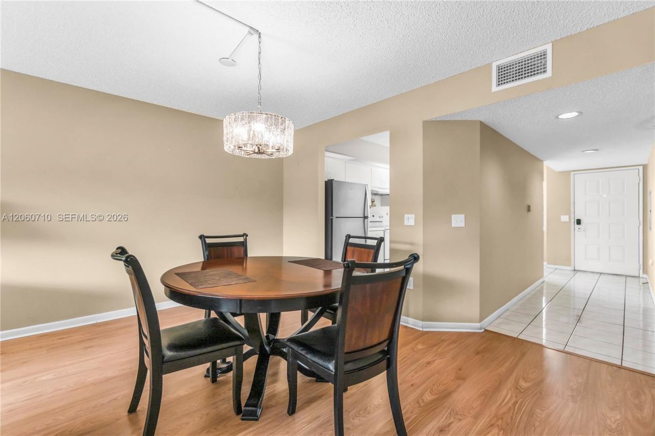 750 SW 138th Ave, Unit 304F, Pembroke Pines, FL 33027 Photo
