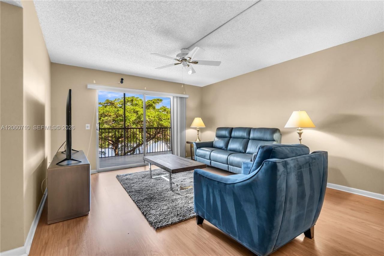 750 SW 138th Ave, Unit 304F, Pembroke Pines, FL 33027 Photo