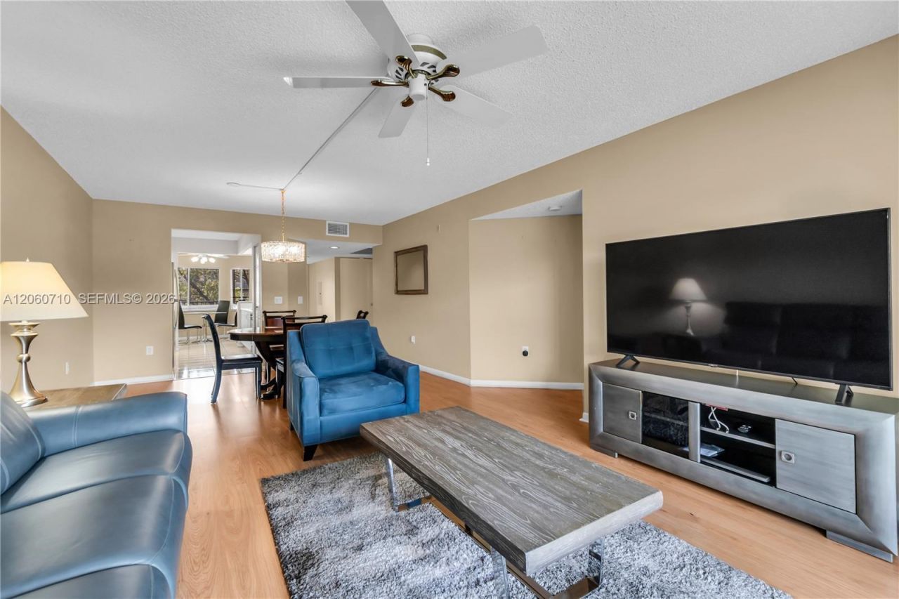 750 SW 138th Ave, Unit 304F, Pembroke Pines, FL 33027 Photo