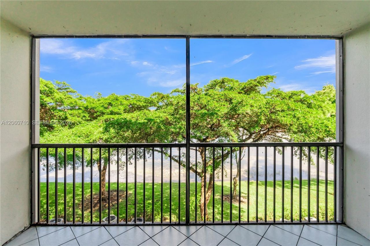 750 SW 138th Ave, Unit 304F, Pembroke Pines, FL 33027 Photo