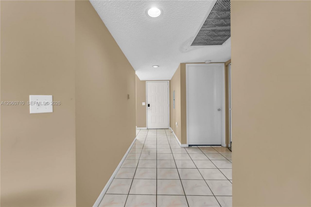 750 SW 138th Ave, Unit 304F, Pembroke Pines, FL 33027 Photo