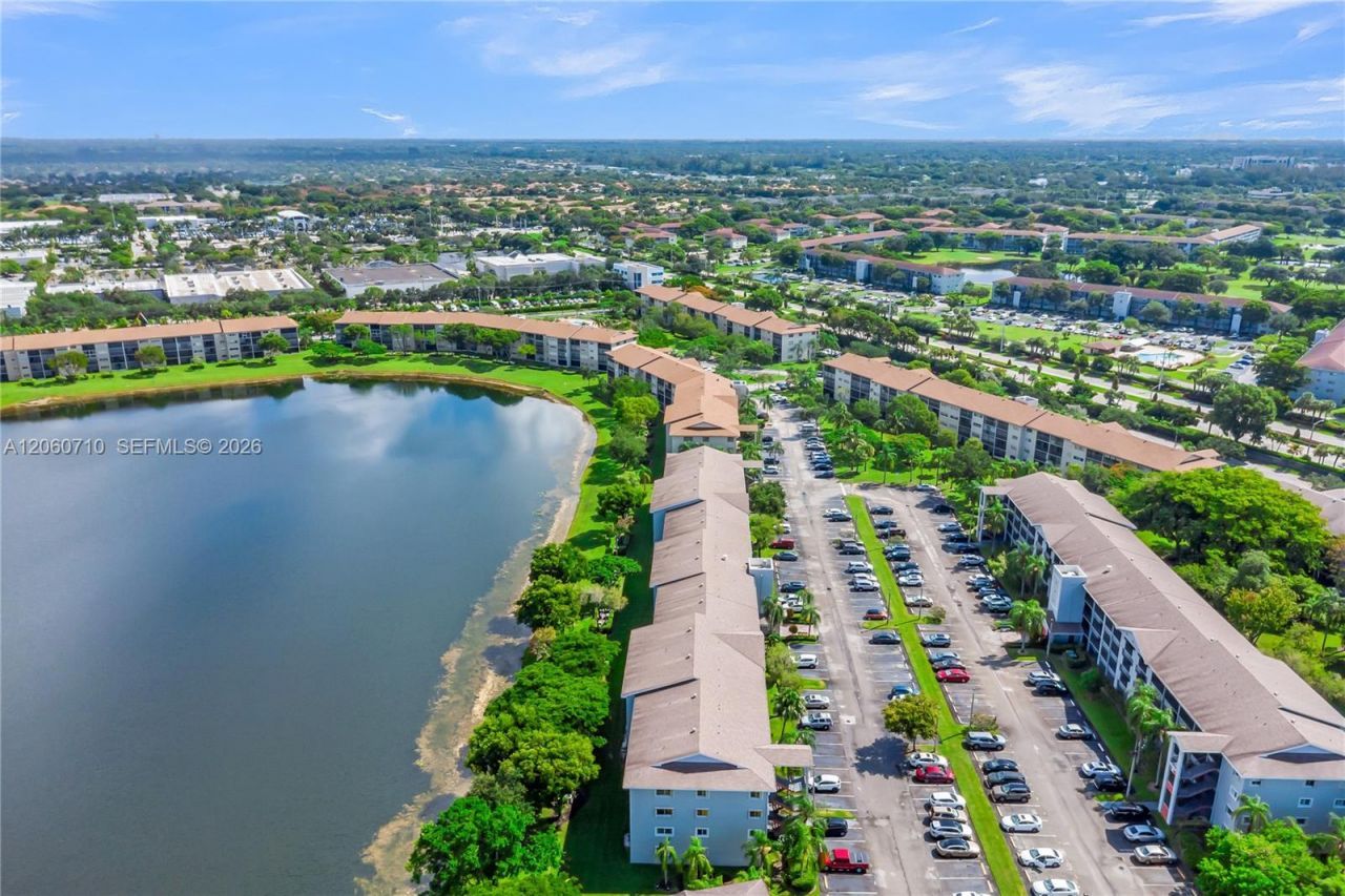 750 SW 138th Ave, Unit 304F, Pembroke Pines, FL 33027 Photo