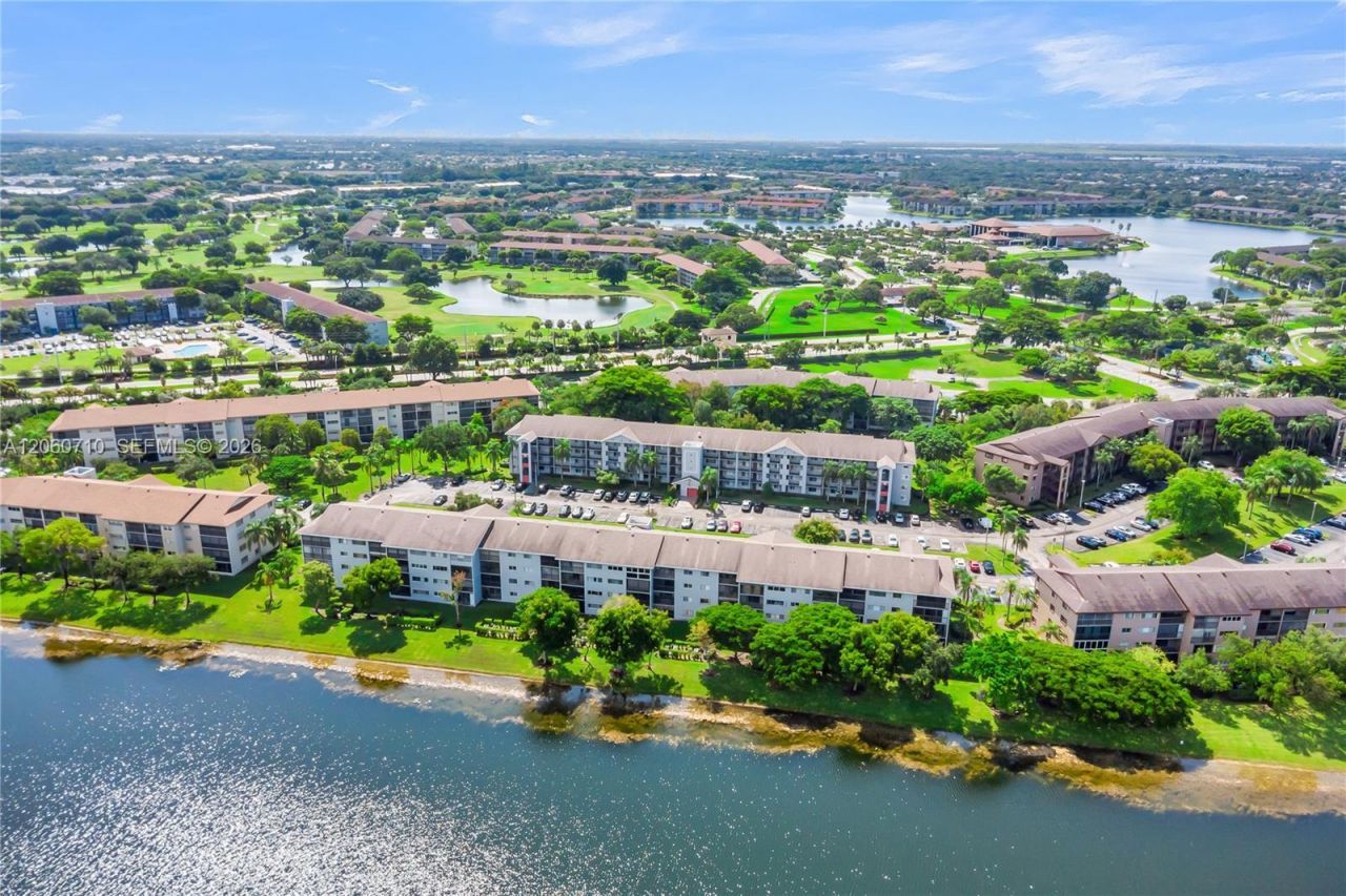 750 SW 138th Ave, Unit 304F, Pembroke Pines, FL 33027 Photo