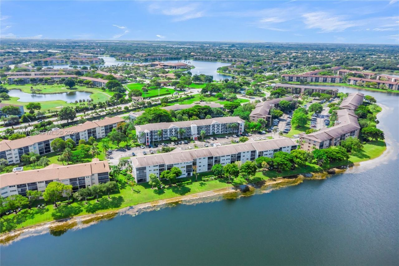 750 SW 138th Ave, Unit 304F, Pembroke Pines, FL 33027 Photo