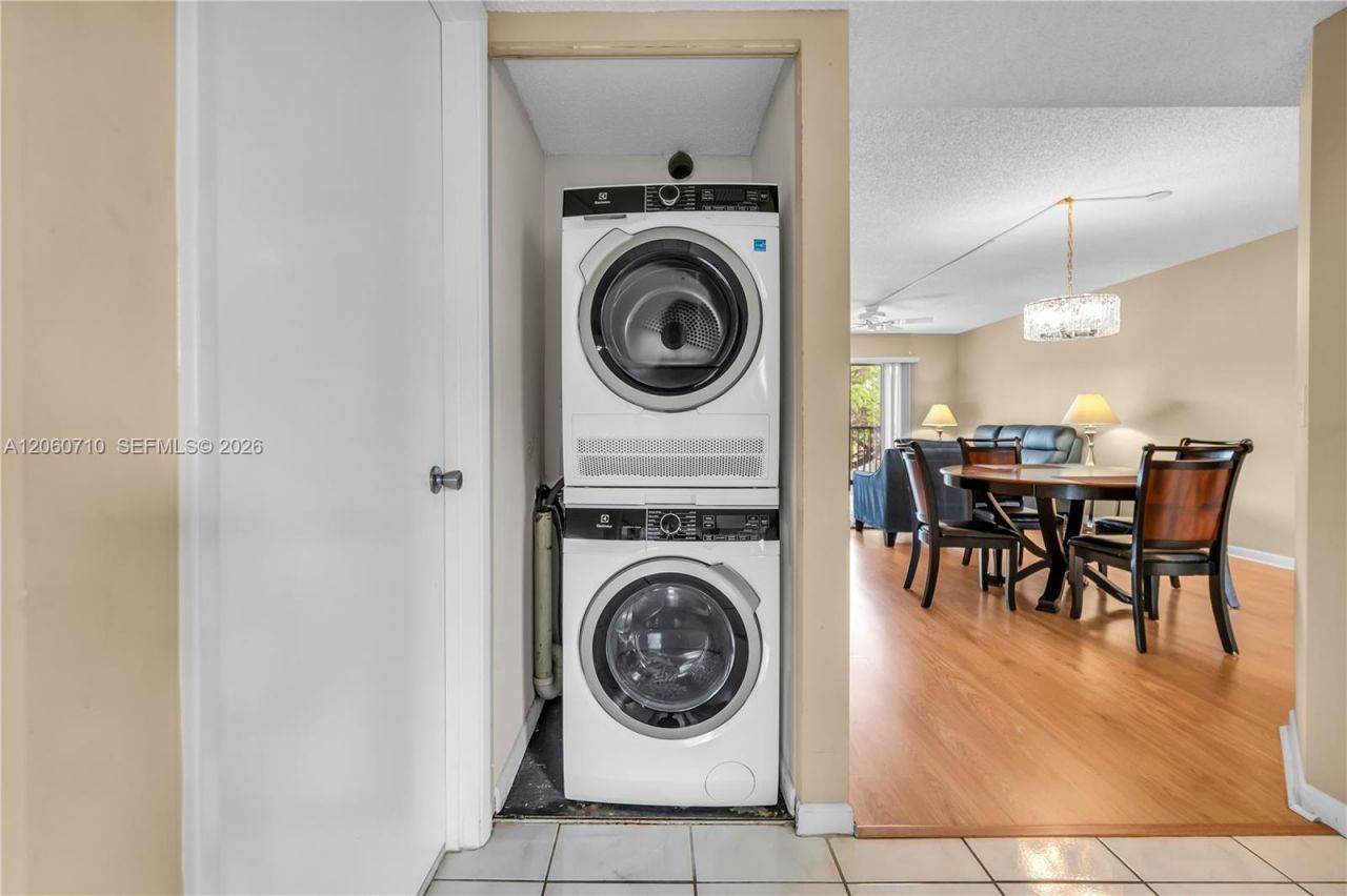 750 SW 138th Ave, Unit 304F, Pembroke Pines, FL 33027 Photo