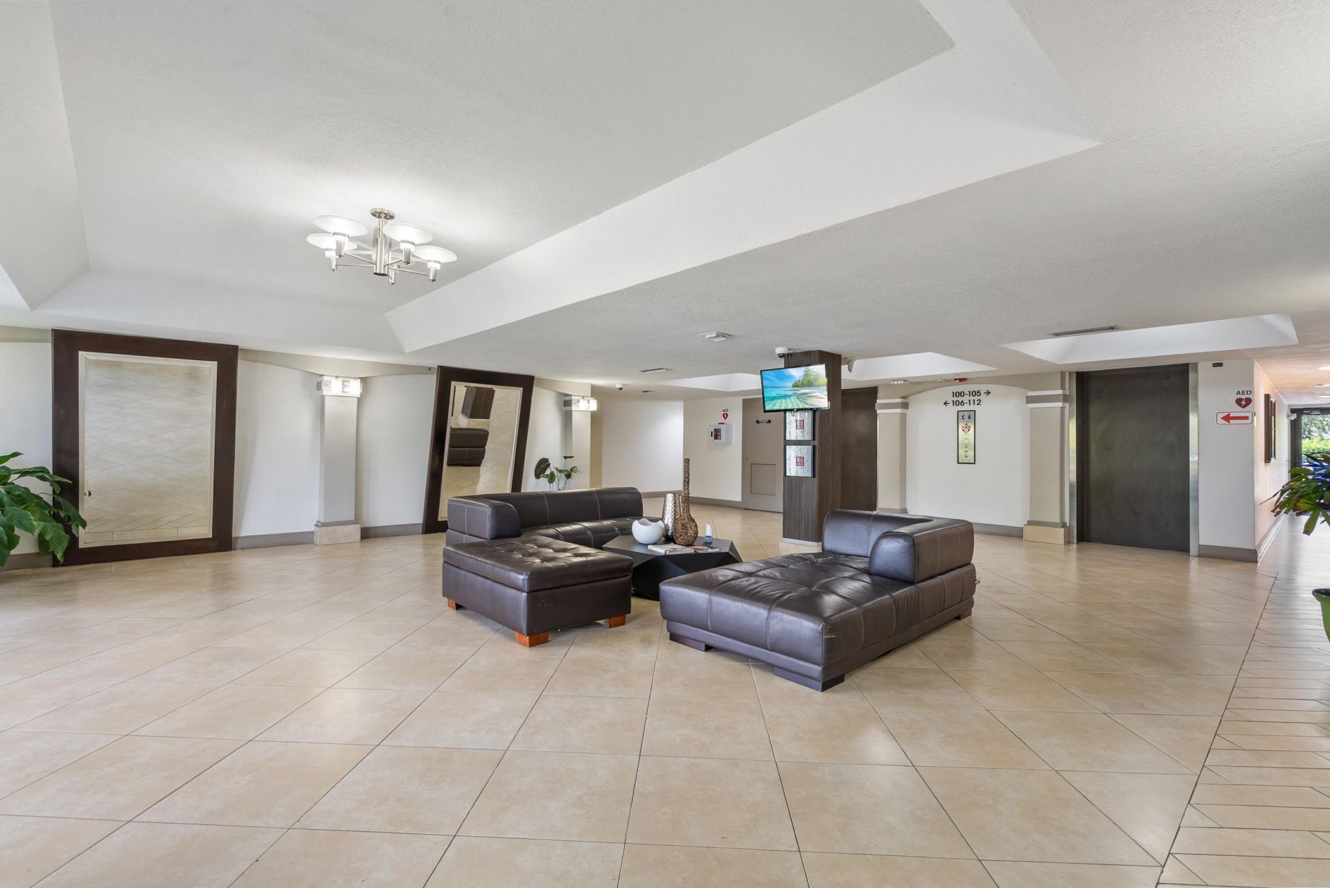 701 NW 19th Street, Unit 306, Fort Lauderdale, FL 33311 Photo