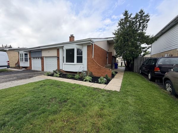 1132 Brighton Place , Glen Ellyn, IL 60137