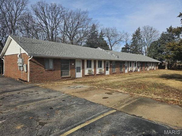 1001 Brickyard Road , Hillsboro, MO 63050