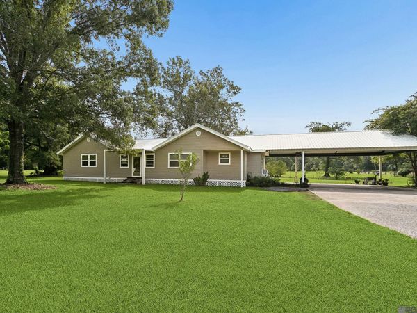 15242 Penalber Rd, Maurepas, LA 70449