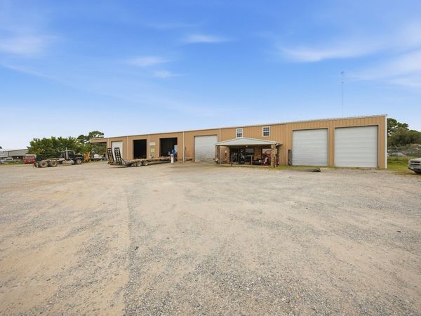 3589 S Mississippi Street , Atoka, OK 74525