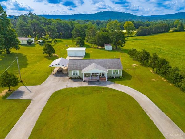 554 Bacon Flat, Peebles, OH 45660