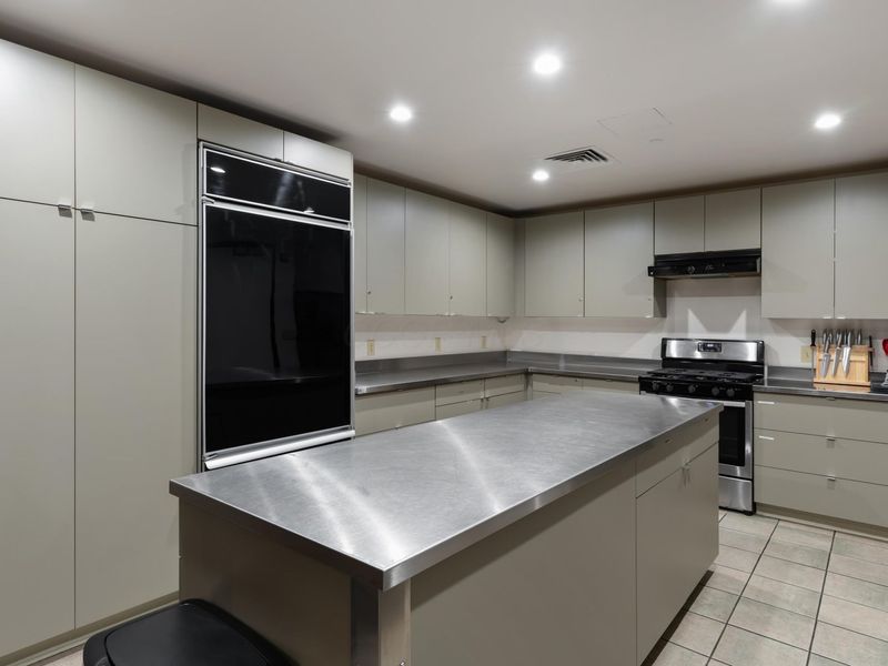 1 Miranova Place , Unit 1130, Columbus, OH 43215 Photo 42