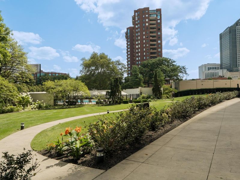 1 Miranova Place , Unit 1130, Columbus, OH 43215 Photo 57