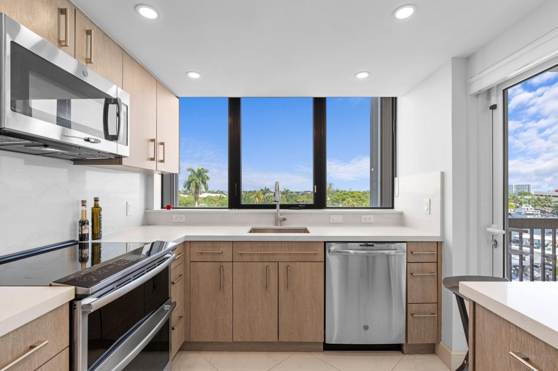 1361 S Ocean Boulevard, Unit 407, Pompano Beach, FL 33062 Photo