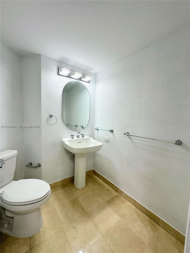 8855 Collins Ave , Unit 8A, Surfside, FL 33154 Photo