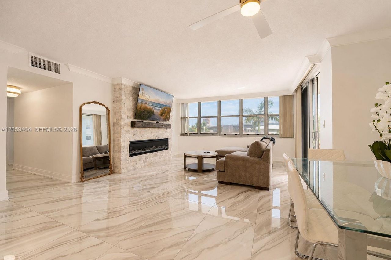1817 S Ocean Dr, Unit 215, Hallandale Beach, FL 33009 Photo