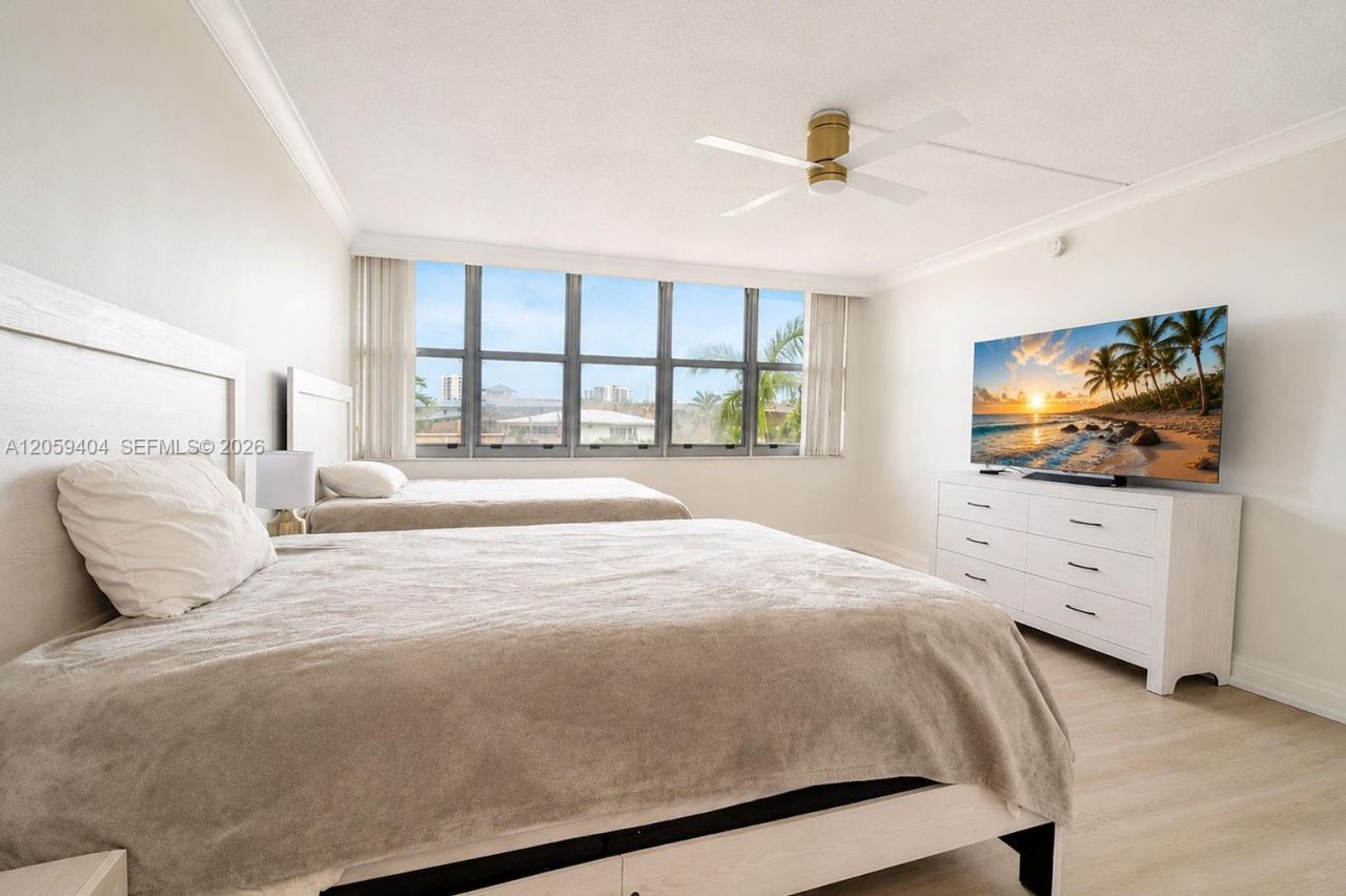 1817 S Ocean Dr, Unit 215, Hallandale Beach, FL 33009 Photo