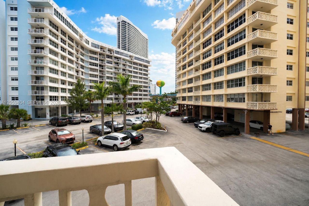 1817 S Ocean Dr, Unit 215, Hallandale Beach, FL 33009 Photo