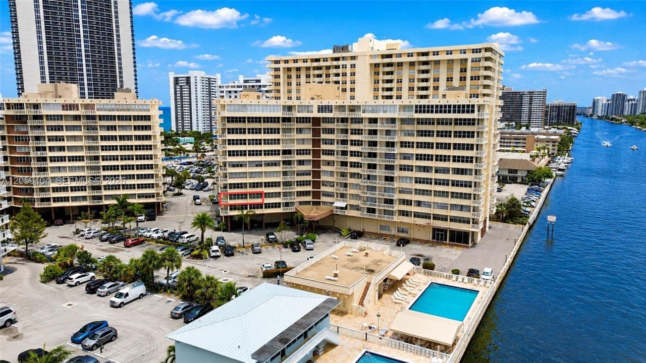 1817 S Ocean Dr, Unit 215, Hallandale Beach, FL 33009 Photo
