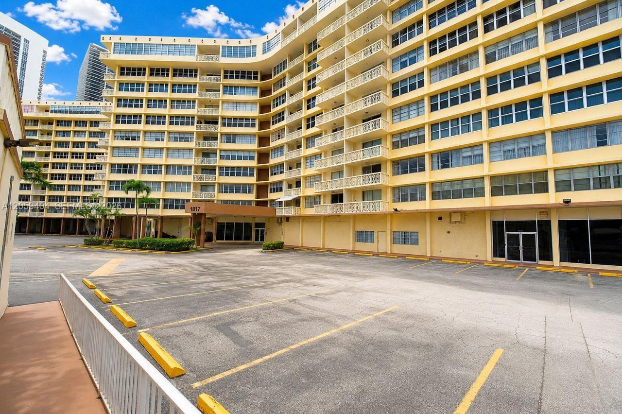 1817 S Ocean Dr, Unit 215, Hallandale Beach, FL 33009 Photo