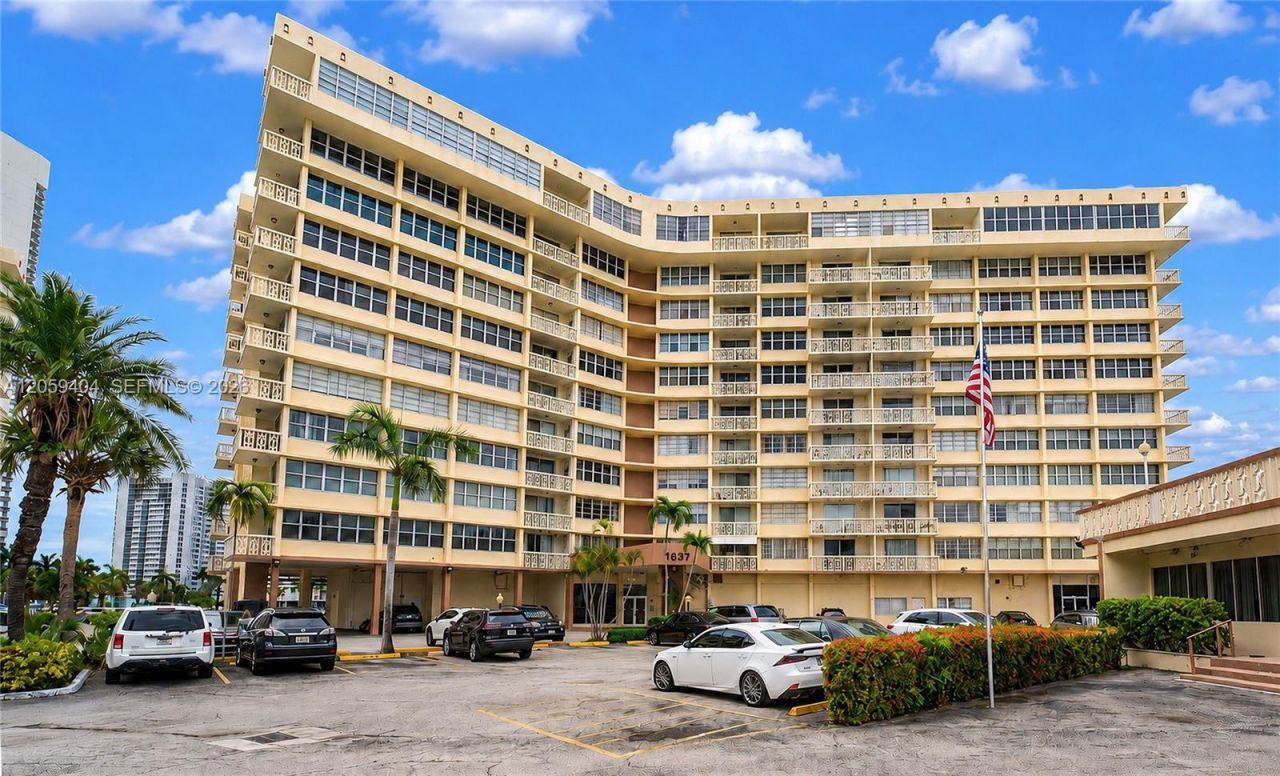 1817 S Ocean Dr, Unit 215, Hallandale Beach, FL 33009 Photo