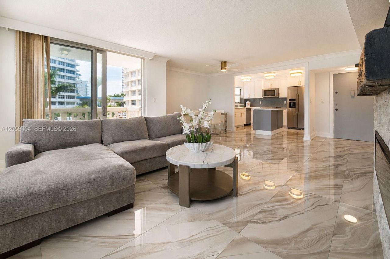 1817 S Ocean Dr, Unit 215, Hallandale Beach, FL 33009 Photo