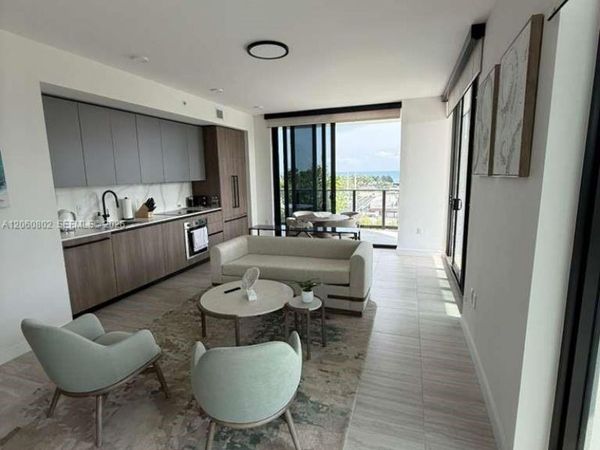 580 72nd St , Unit 602, Miami Beach, FL 33141