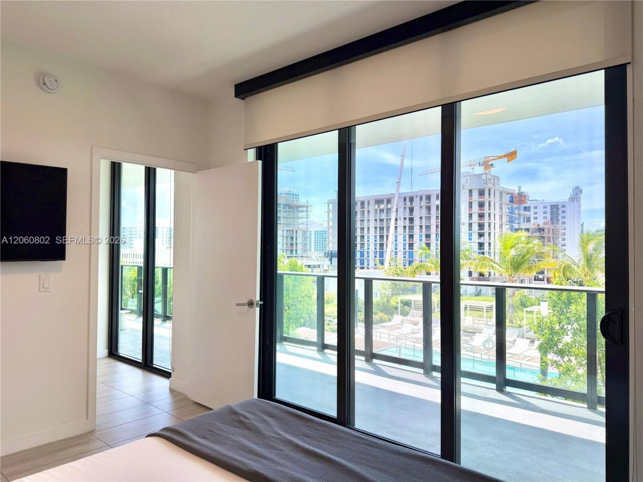 580 72nd St, Unit 602, Miami Beach, FL 33141 Photo