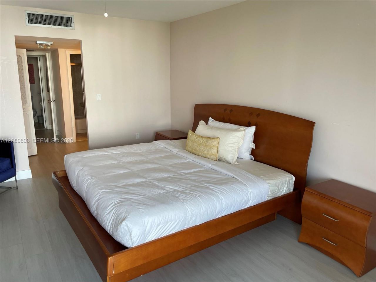 3375 N Country Club Dr, Unit 803, Aventura, FL 33180 Photo