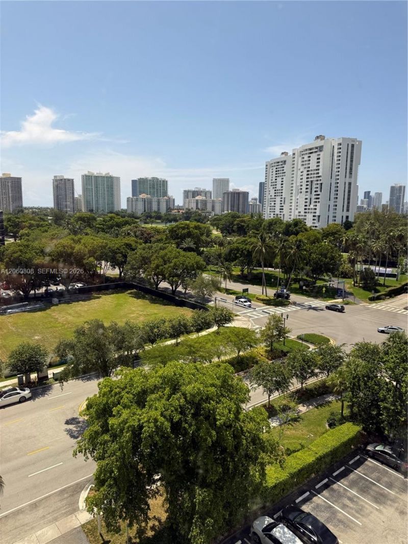 3375 N Country Club Dr, Unit 803, Aventura, FL 33180 Photo