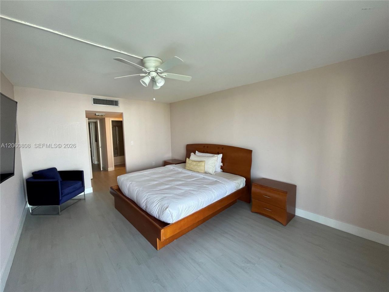 3375 N Country Club Dr, Unit 803, Aventura, FL 33180 Photo