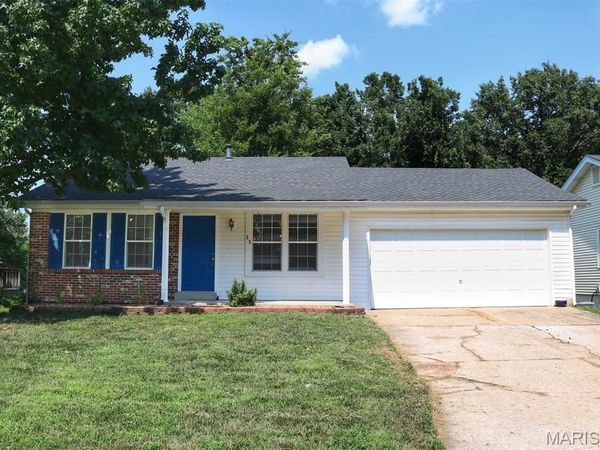 33 Huntsman Trail , St Peters, MO 63376