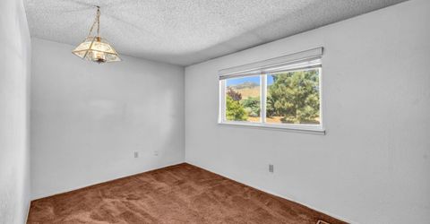 2440 Seneca Drive, Reno, NV 89506 Photo