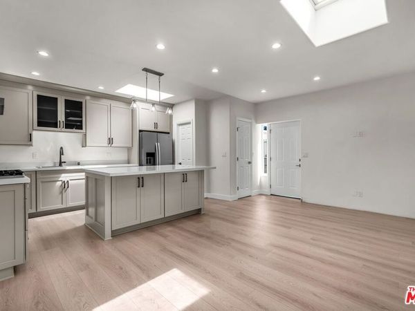 303 Culver Boulevard, Playa Del Rey, CA 90293