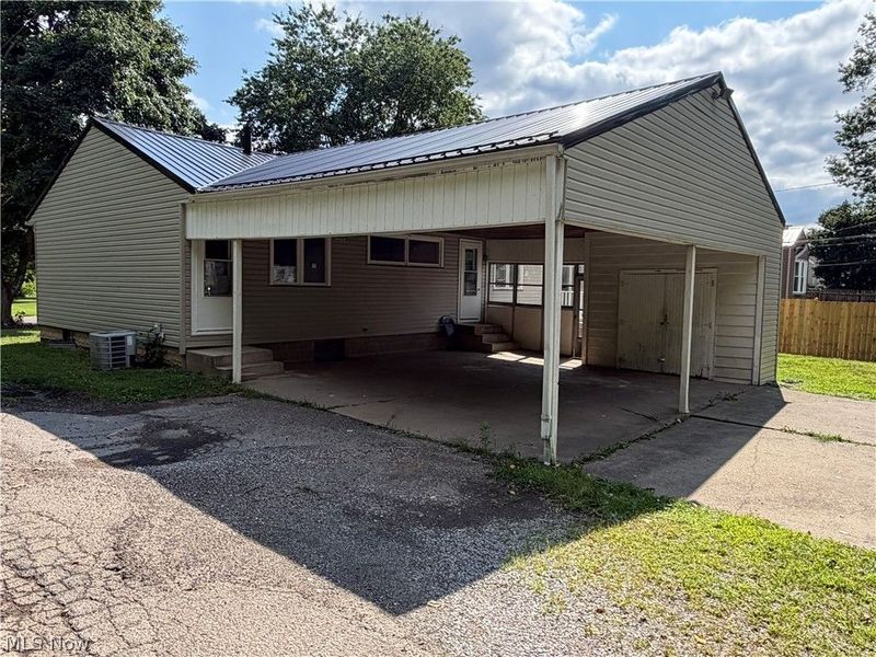 1104 Herbig Avenue, Coshocton, OH 43812 Photo 6
