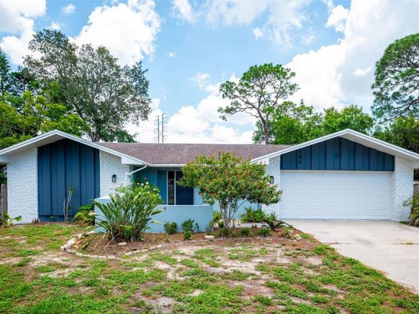 504 BAMBOO COURT , TARPON SPRINGS, FL 34689