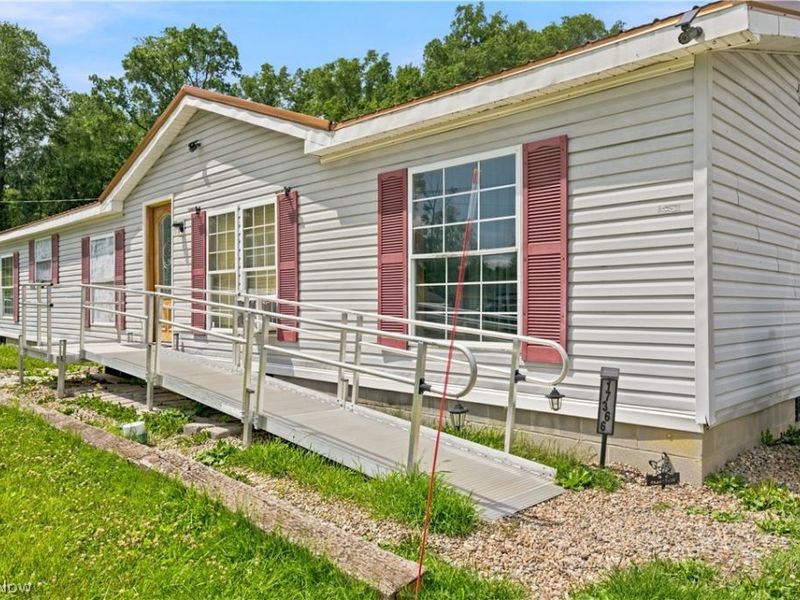 17366 Wick Avenue, Lake Milton, OH 44429 Photo 10