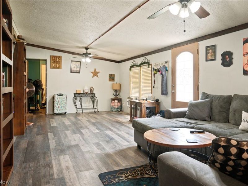 17366 Wick Avenue, Lake Milton, OH 44429 Photo 13
