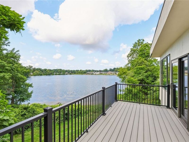 5490 Springlake Road NW, Canton, OH 44718 Photo 12